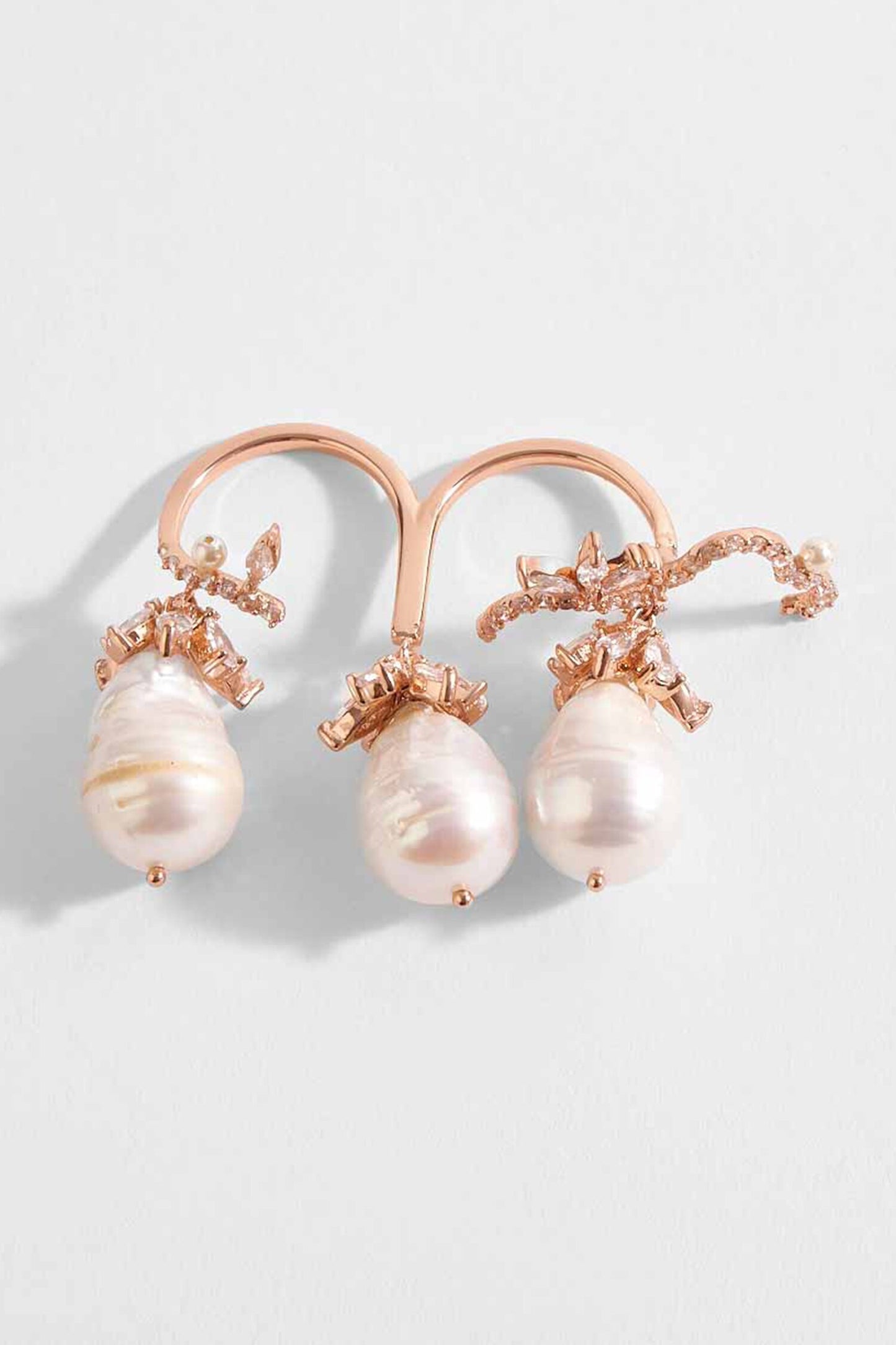 The Paloma Pearl Double Finger Ring 