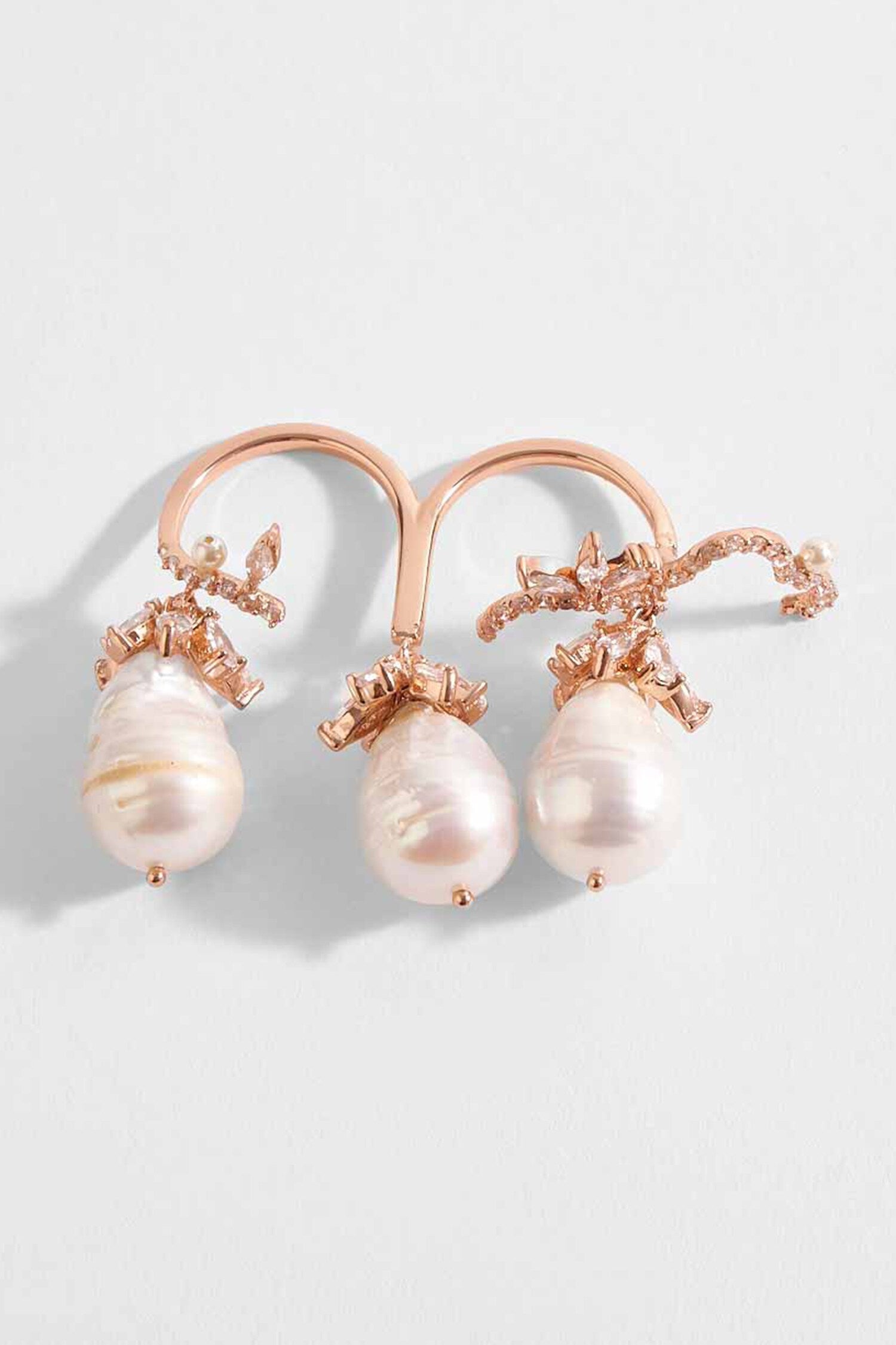The Paloma Pearl Double Finger Ring 