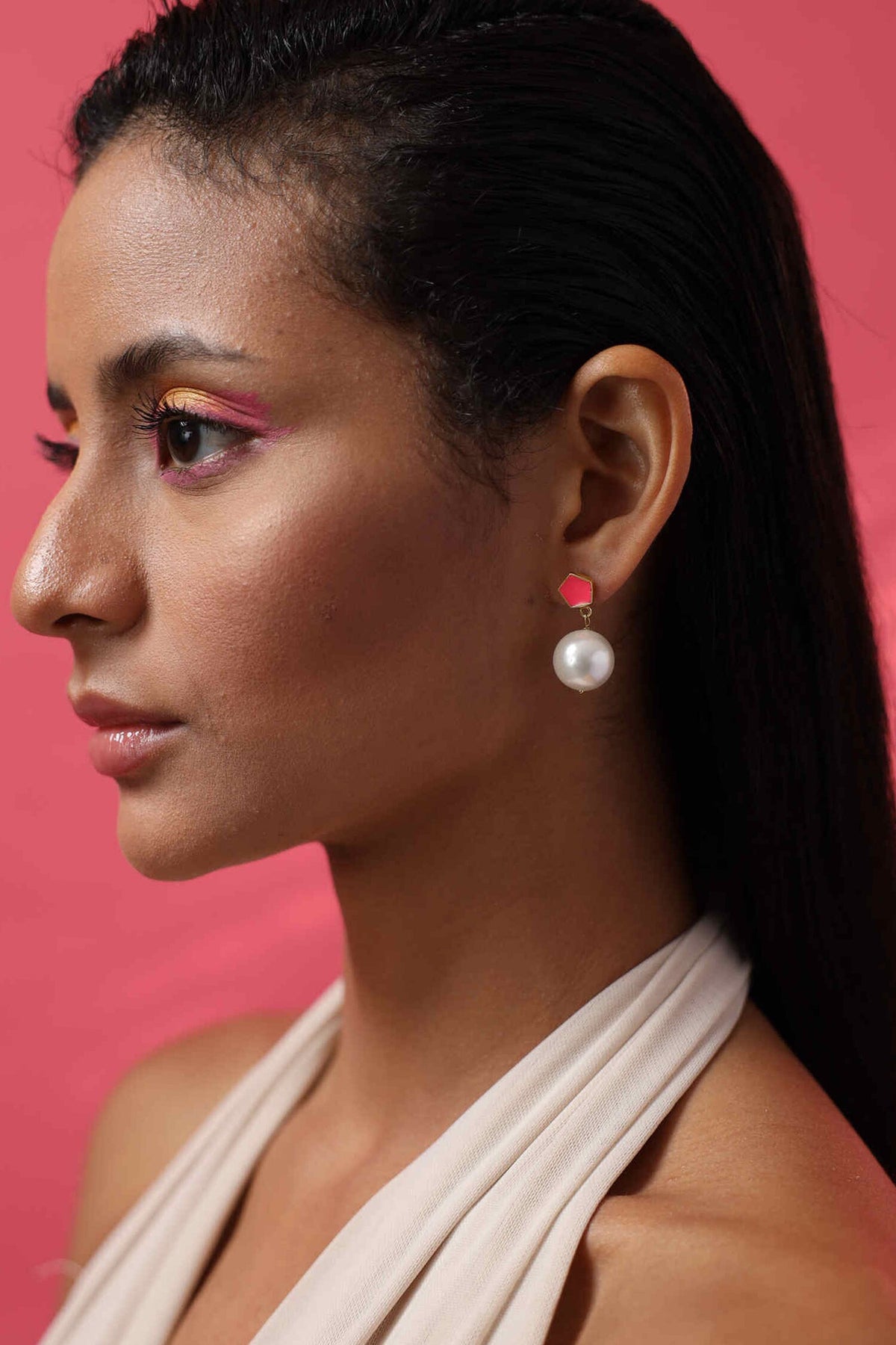 Noir Geometric Pattern Earrings 