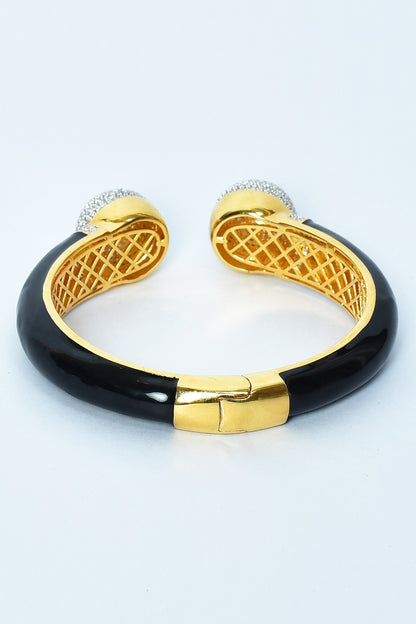 Zircon Diamonds Studded Open Bangle 