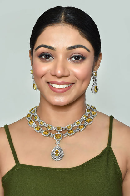 Embellished Layered Necklace Set 
