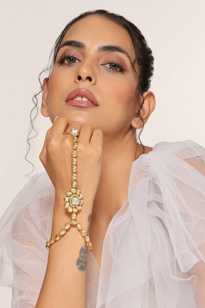 Kundan Embellished Haathphool 