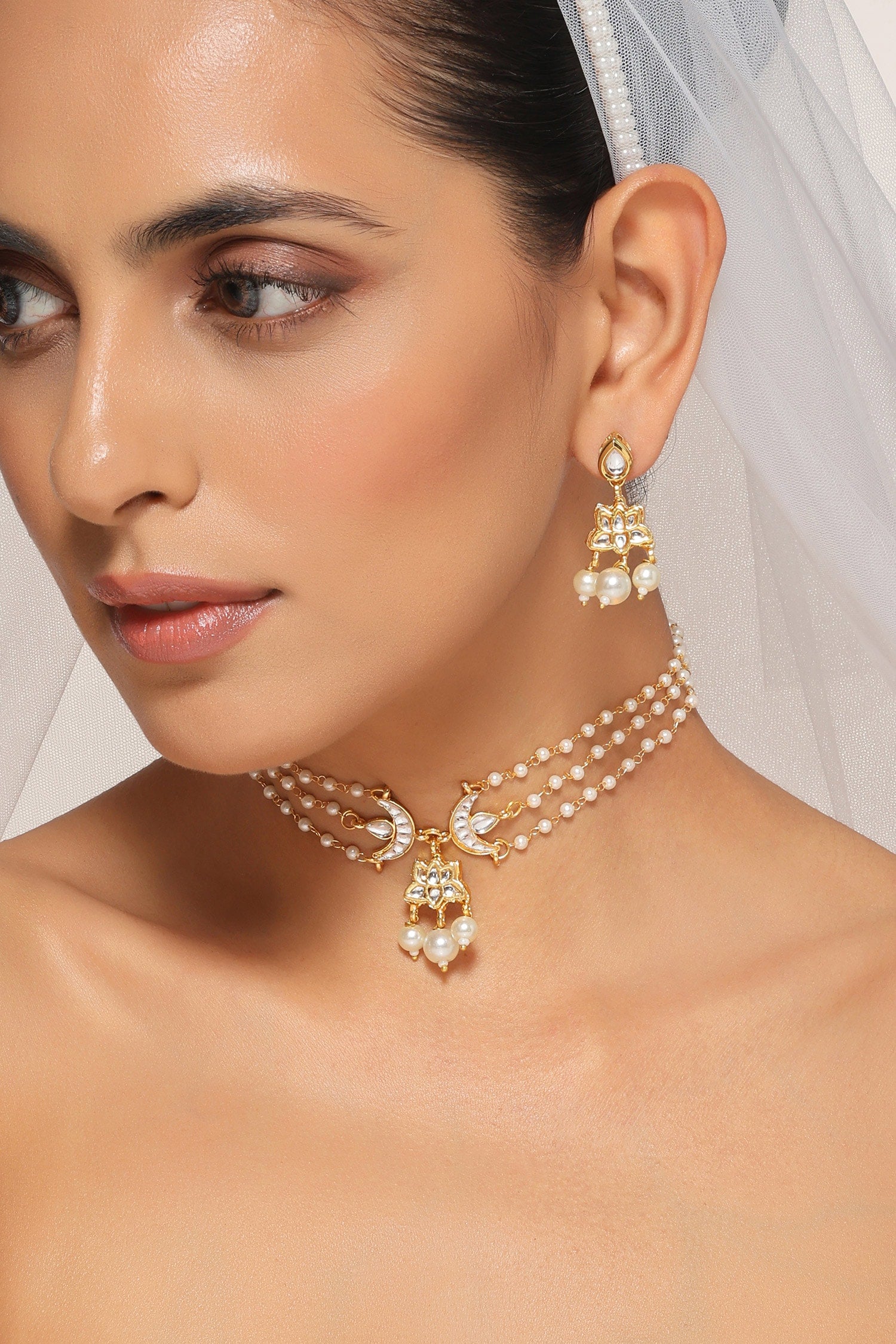 Kundan Embellished Choker Necklace Set 