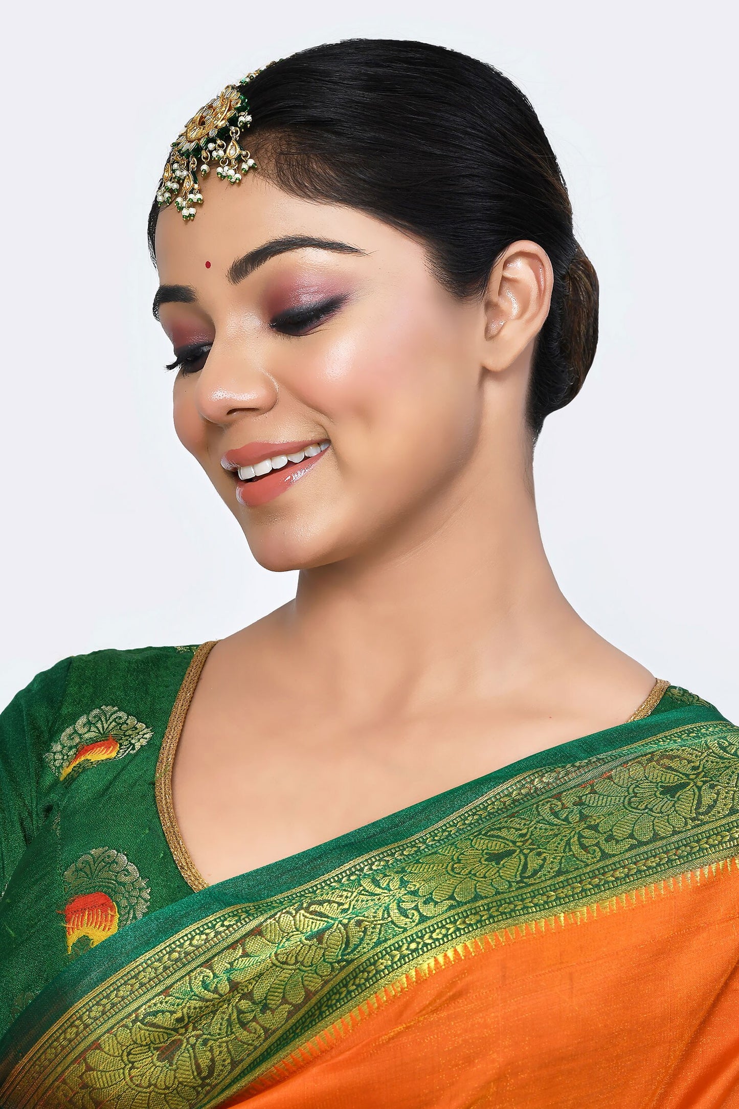 Kundan Embellished Maangtikka 