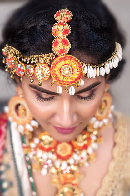 Thread & Shell Embroidered Necklace Set 