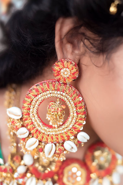Thread & Shell Embroidered Necklace Set 