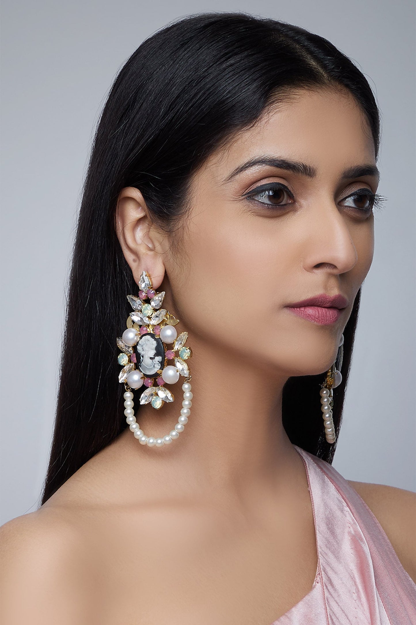 Stone earrings 