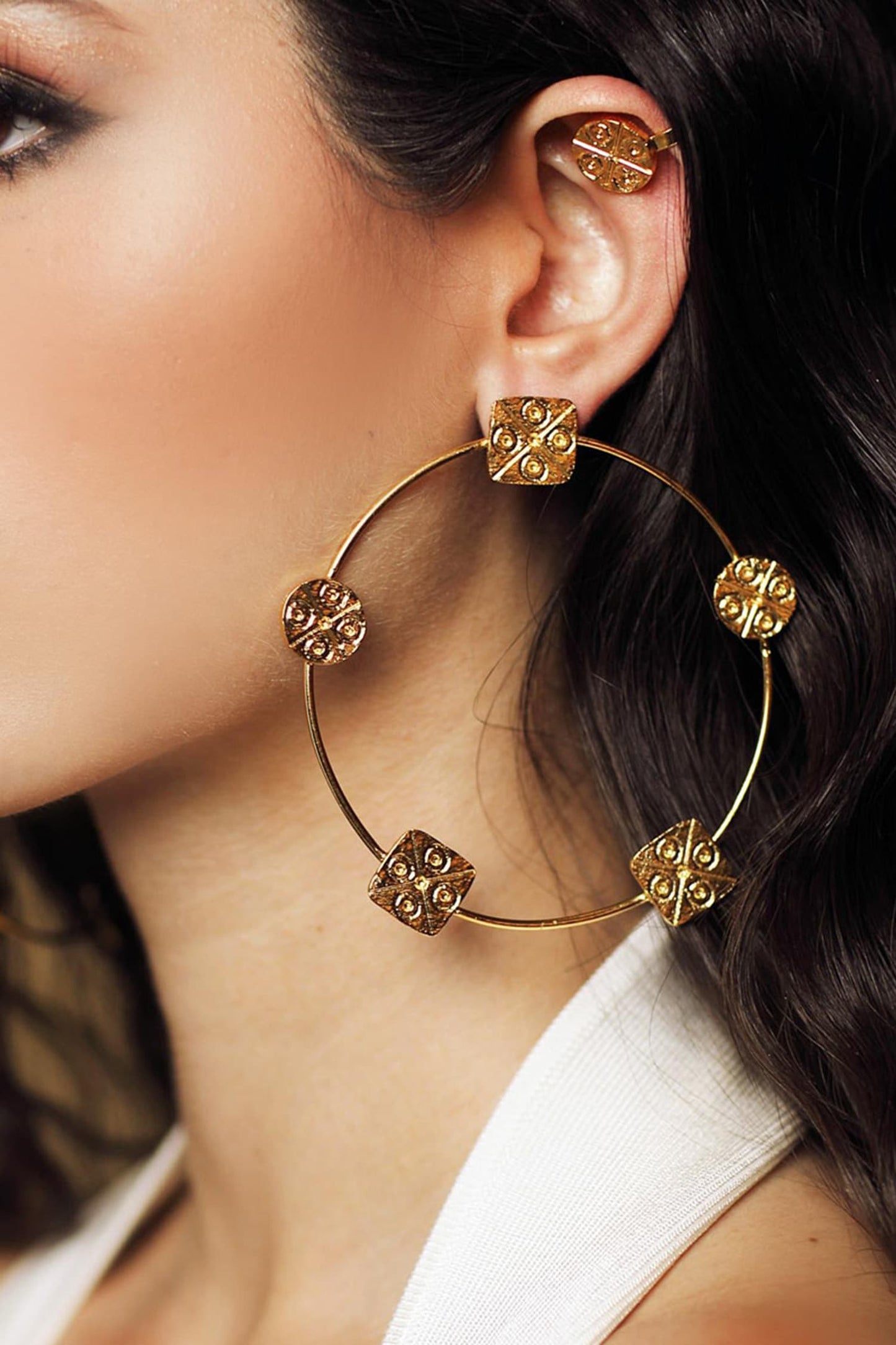 Geometric Hoops 