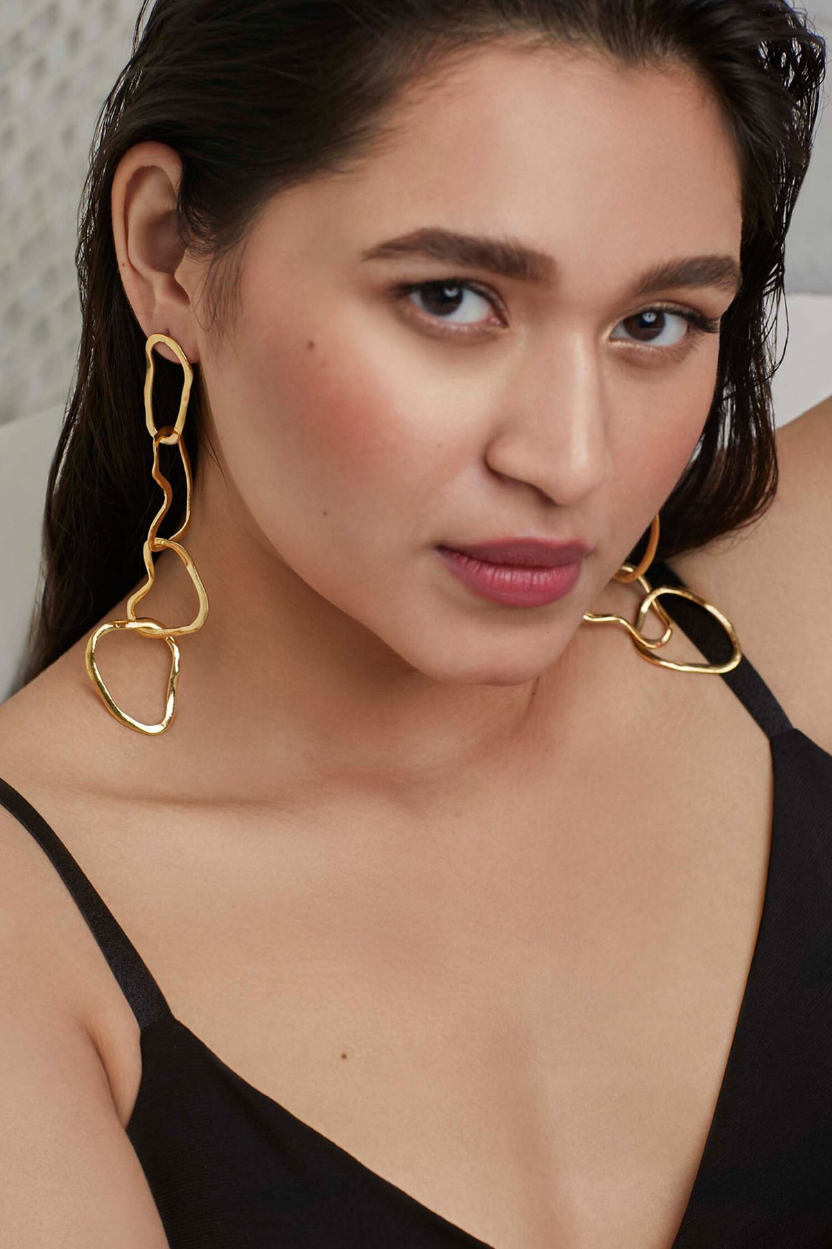 Tiered Link Long Earrings 