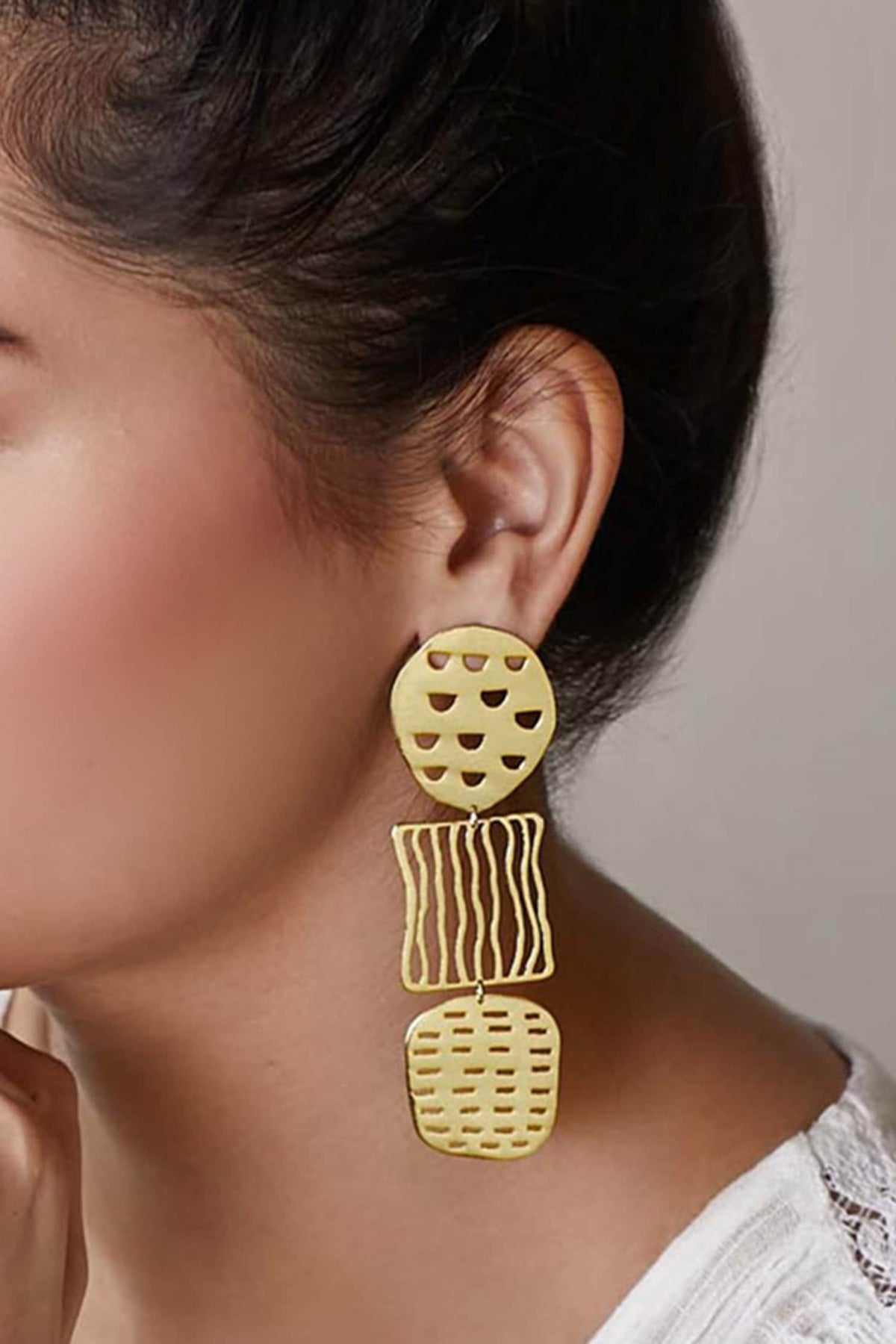 Tiered Geometric Danglers 