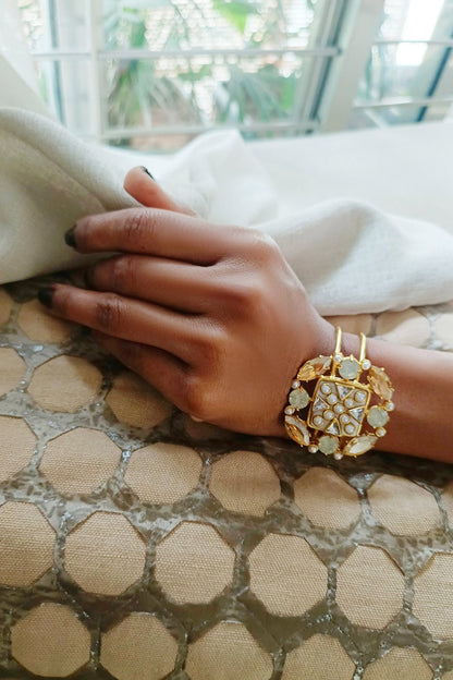 Suhaaya Embellished Mini Cuff 