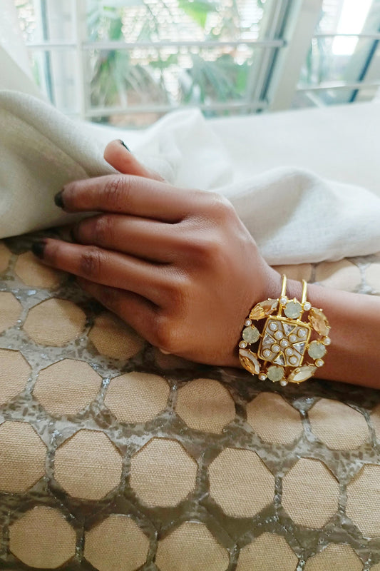Suhaaya Embellished Mini Cuff 