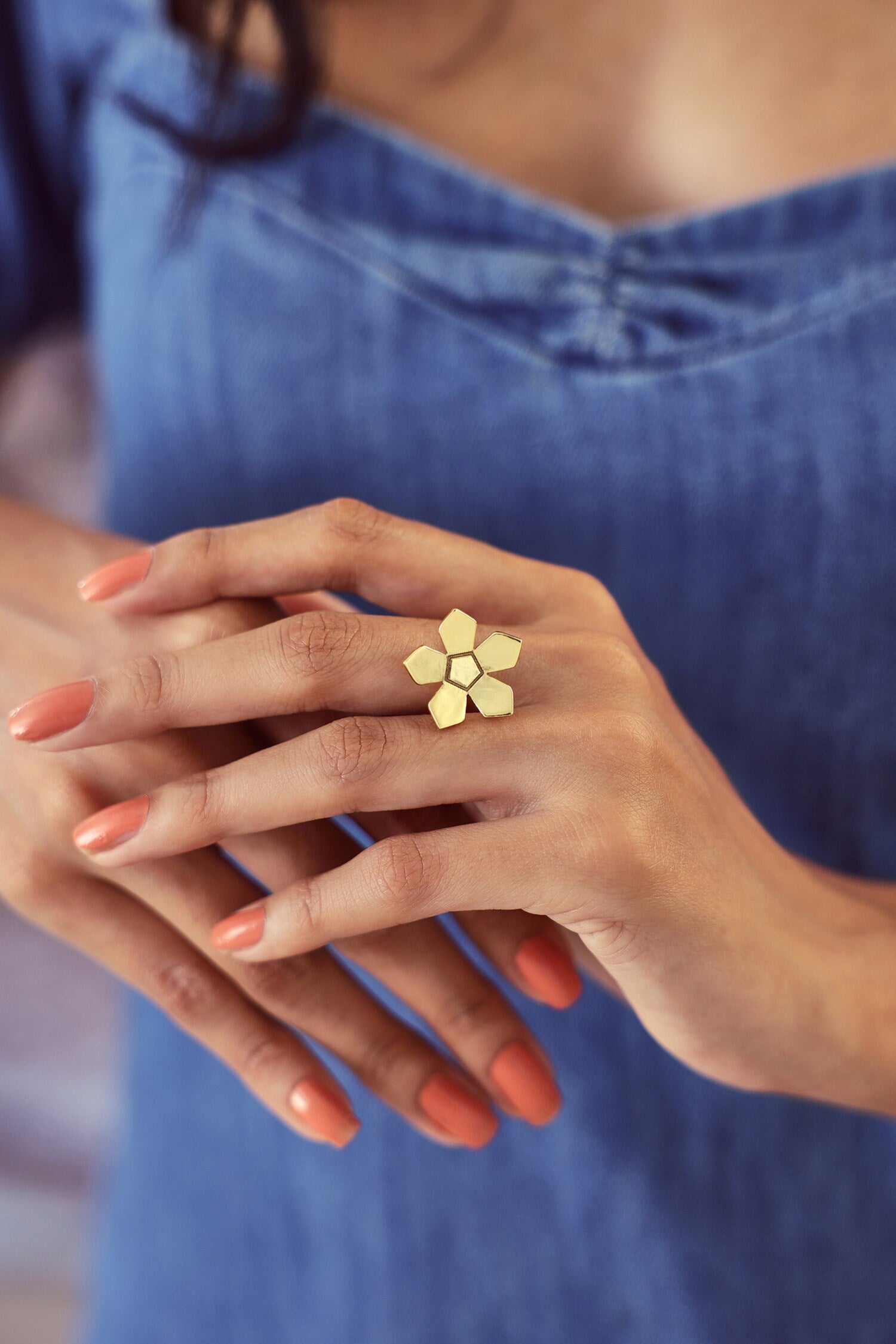Adler Floral Pattern Ring 