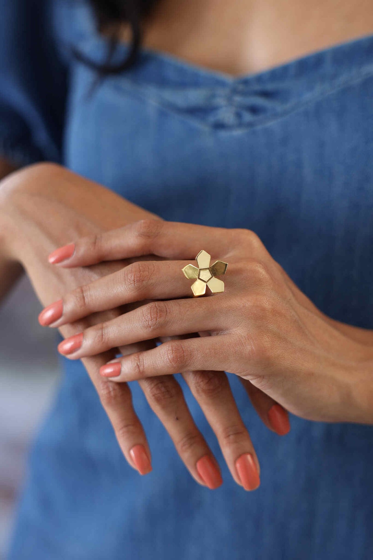 Adler Floral Pattern Ring 
