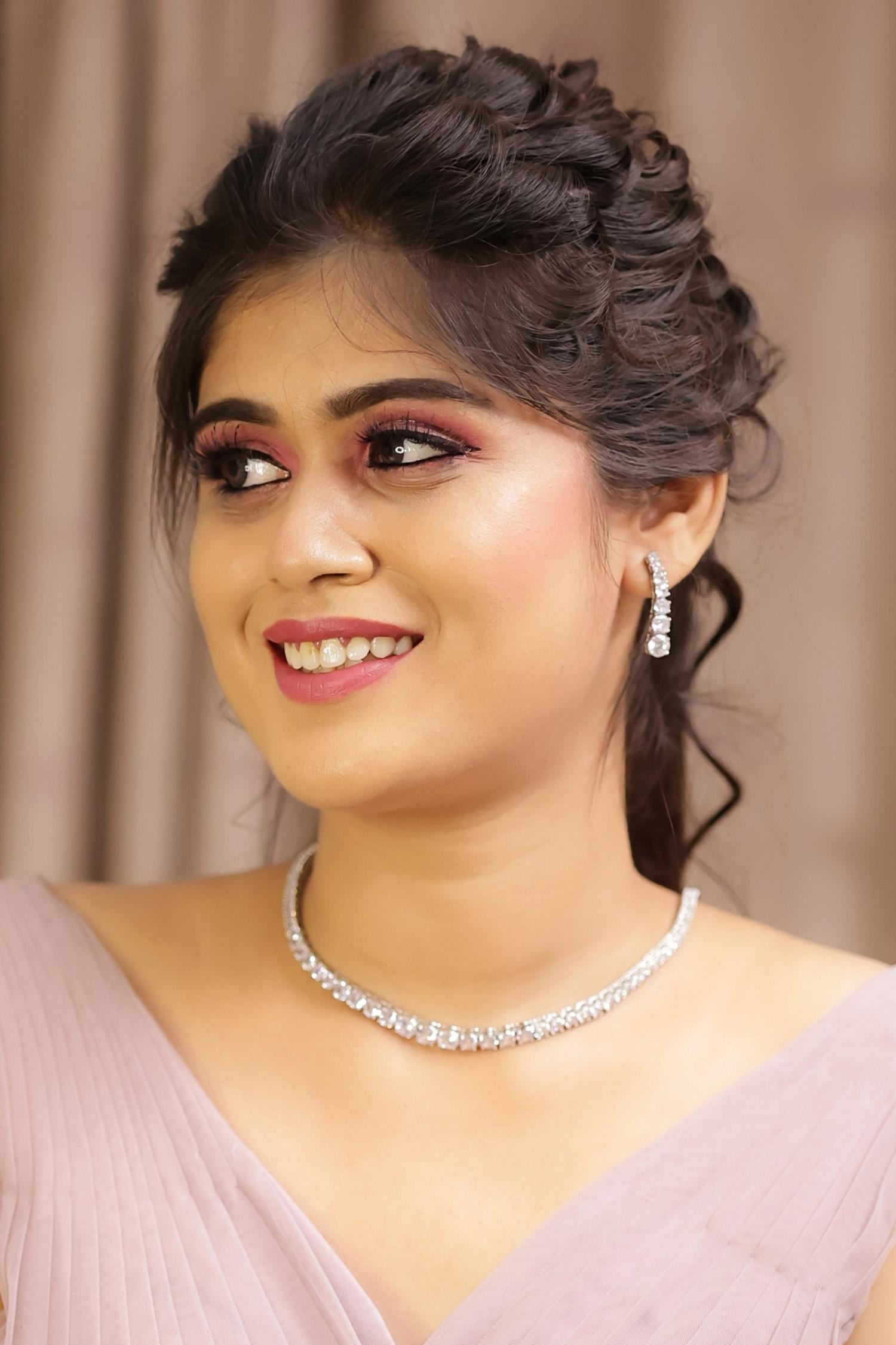 Zirconia Studded Necklace Set 