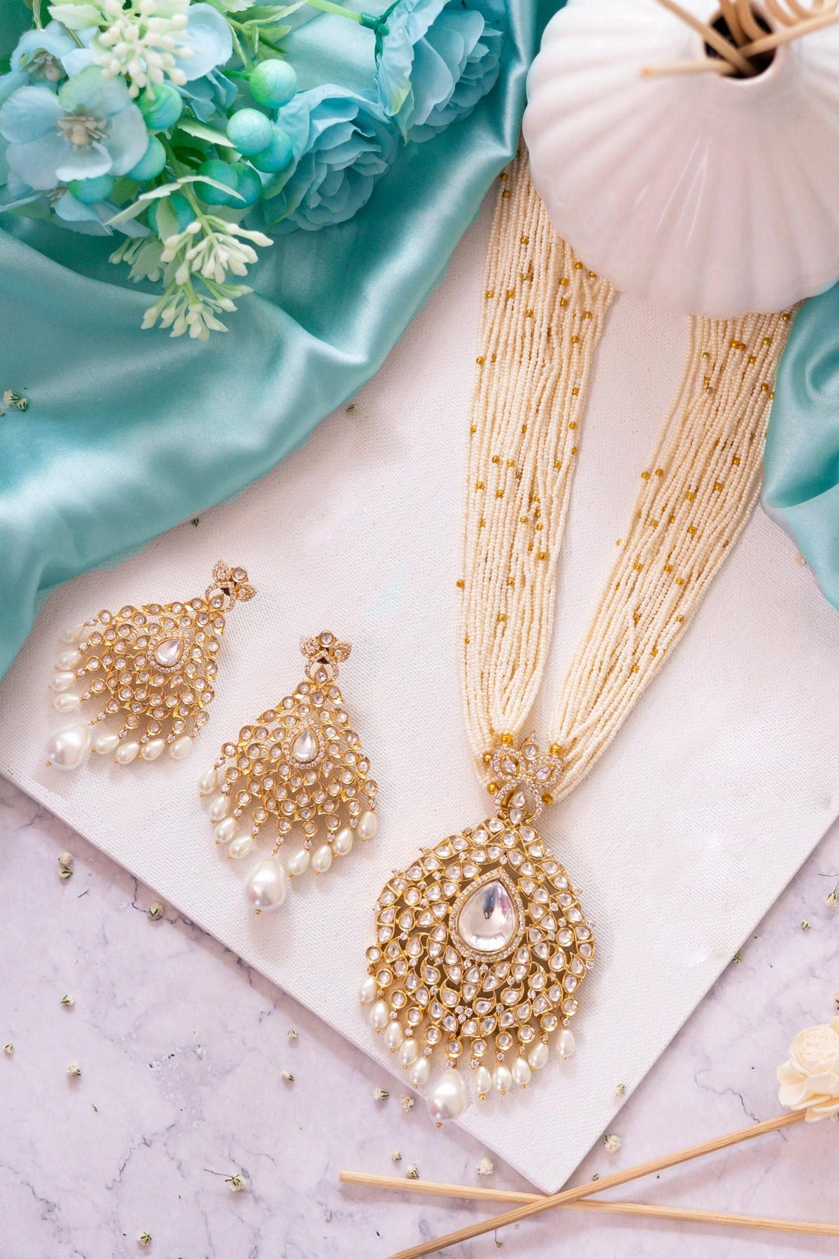 Pearl Embellished Necklace Set 