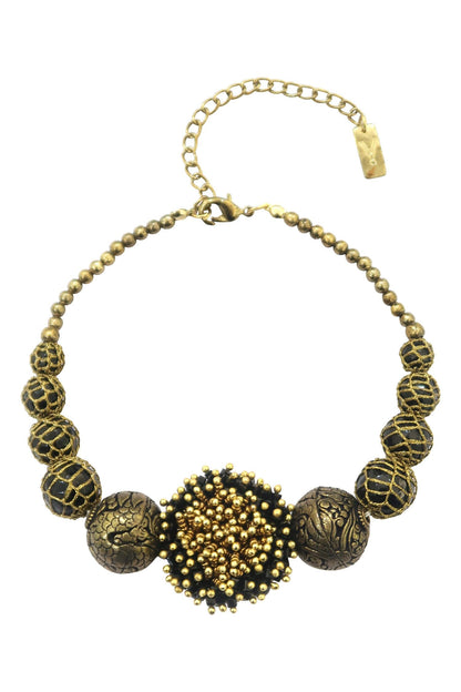 Haayat Choker 
