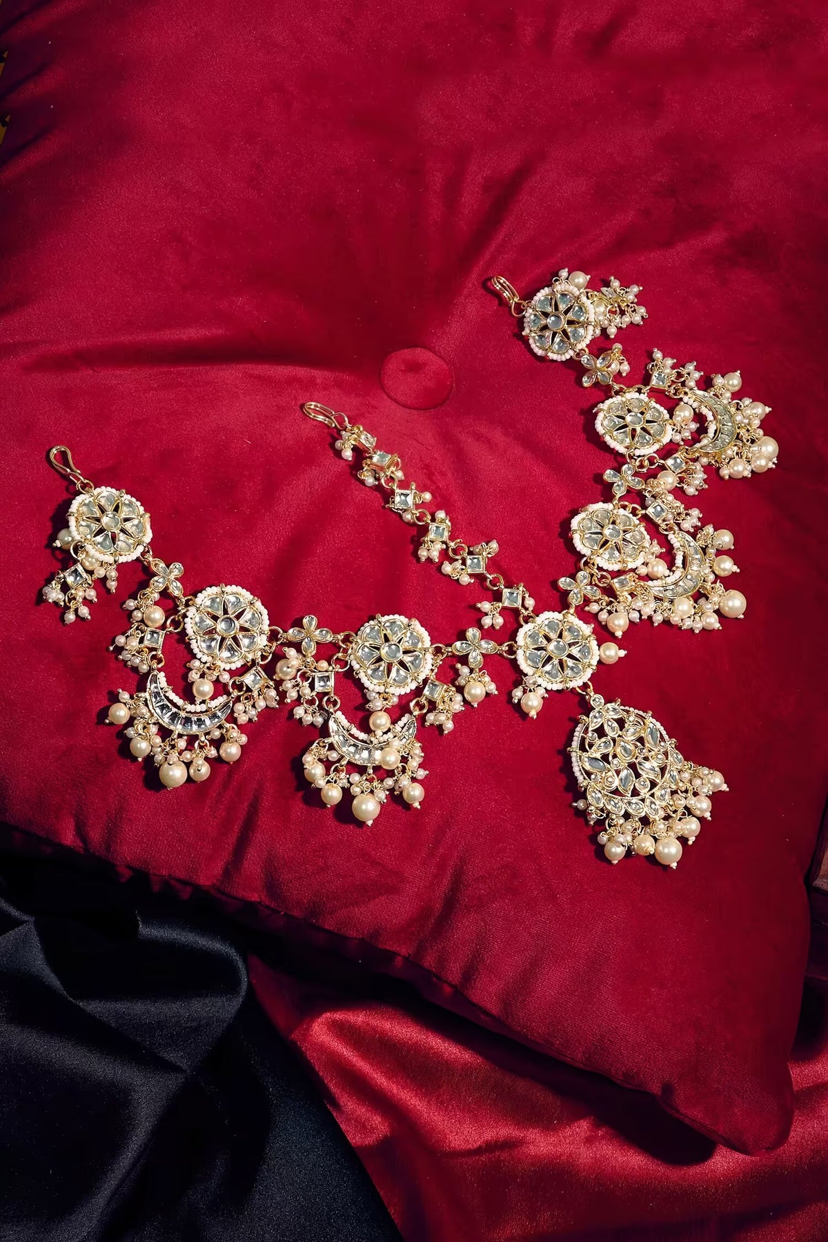 Floral Embellished Sheeshpatti 