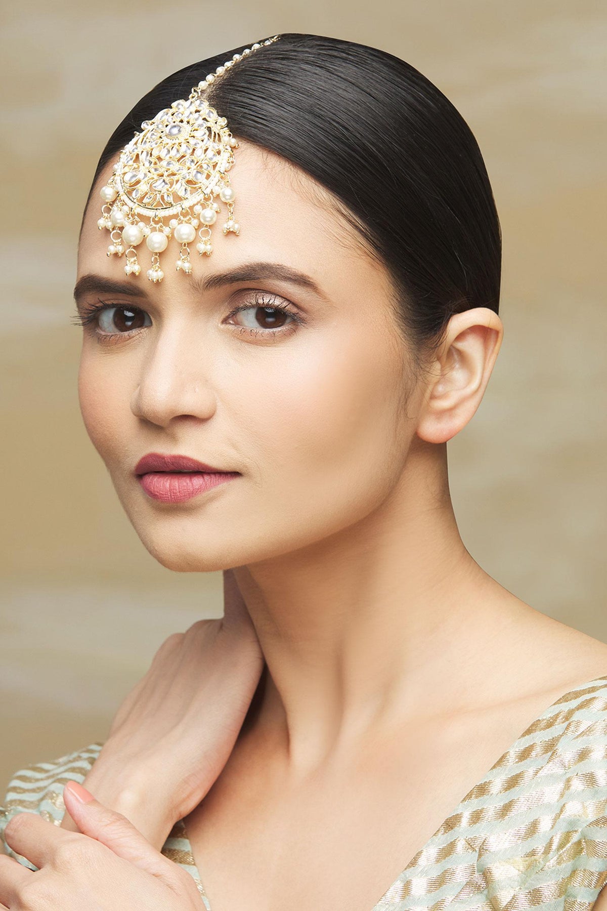 Kundan Maangtikka 