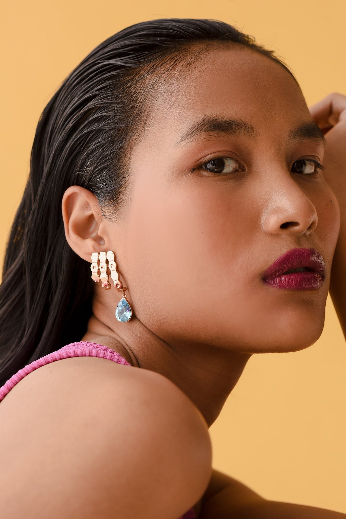 Textured Crystal Drop Earrings 