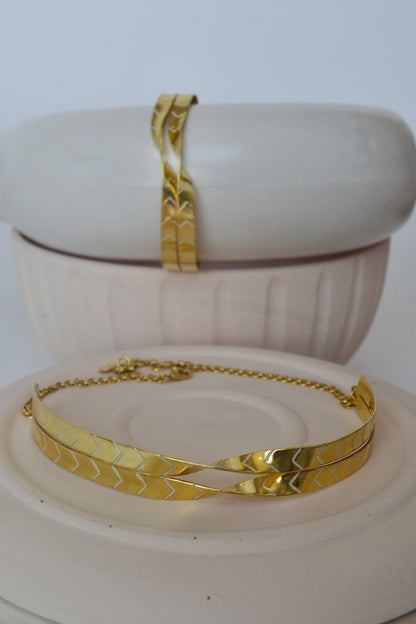 Twisted Enamel Choker 