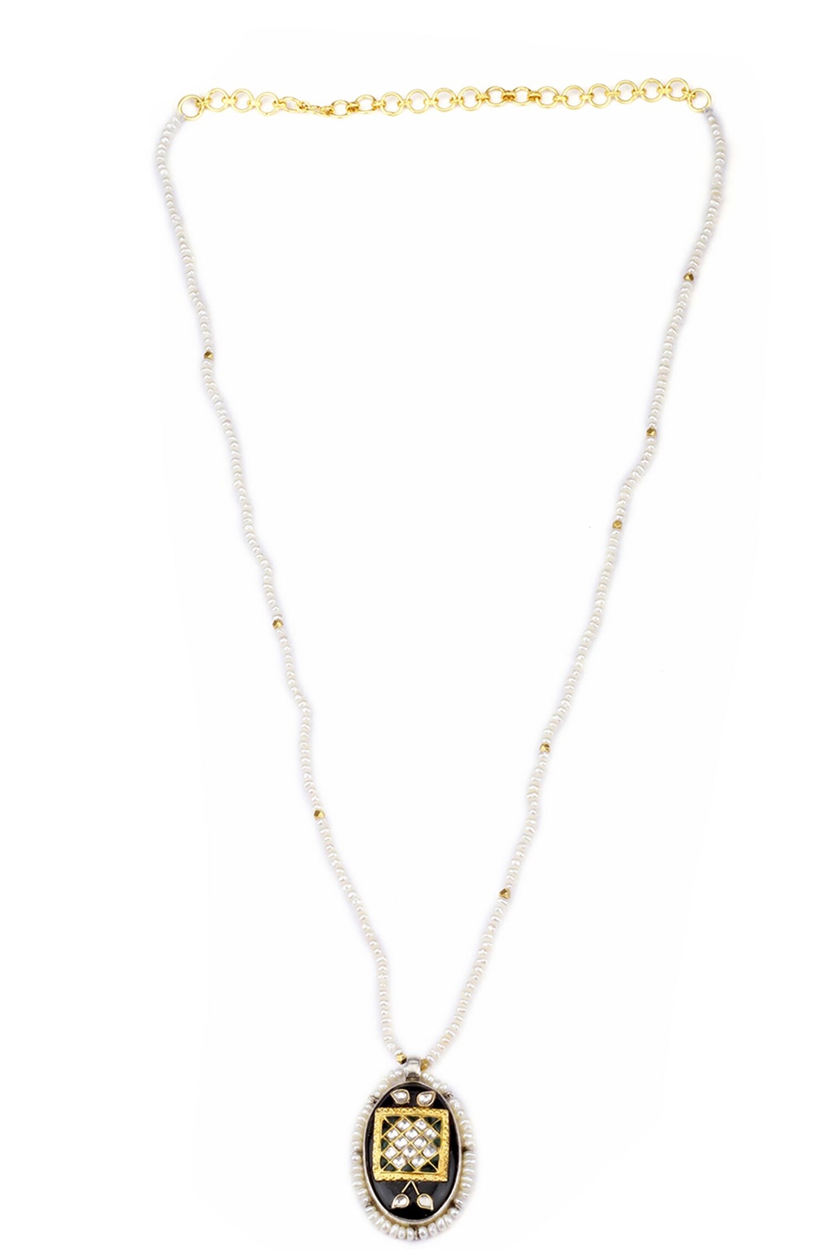 Nusrat Pendant Necklace With Pearl Chain 