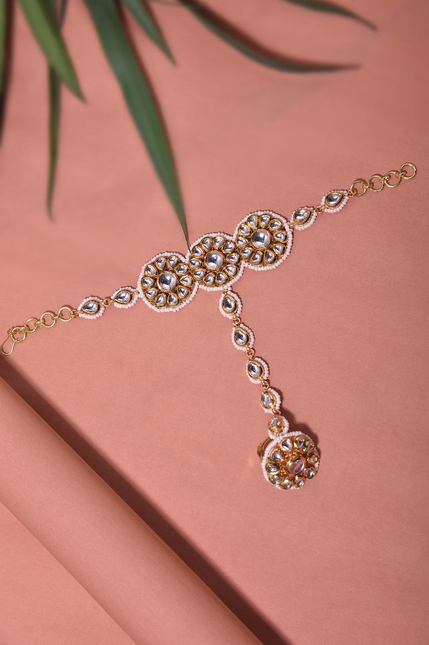 Kundan Embellished Hathphool 