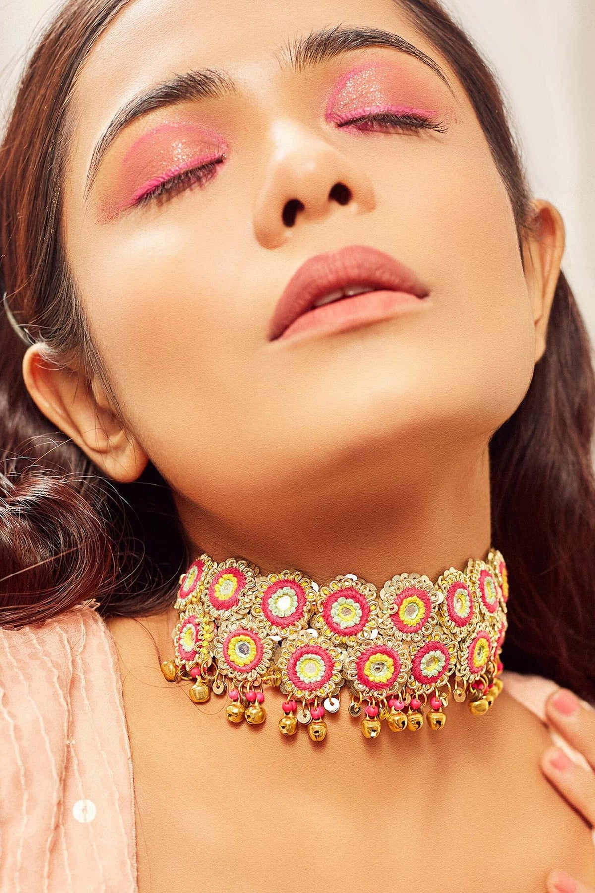 Embroidered Floral Design Choker 