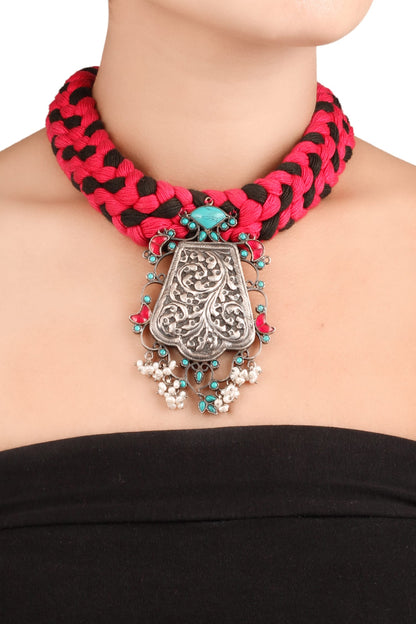 Handcrafted Pendant Choker 
