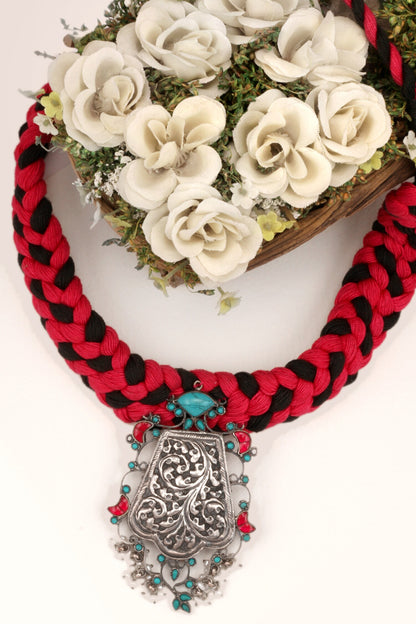 Handcrafted Pendant Choker 