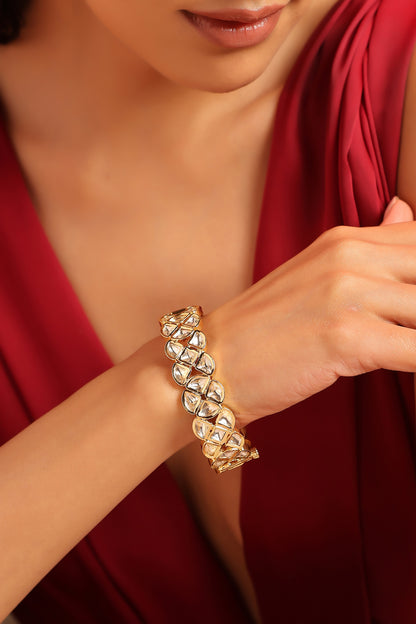 Geometric Cut Work Pattern Kada 