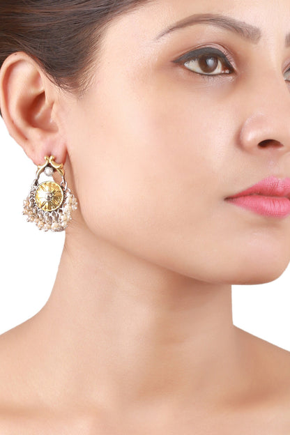 Floral Carved Earrings 