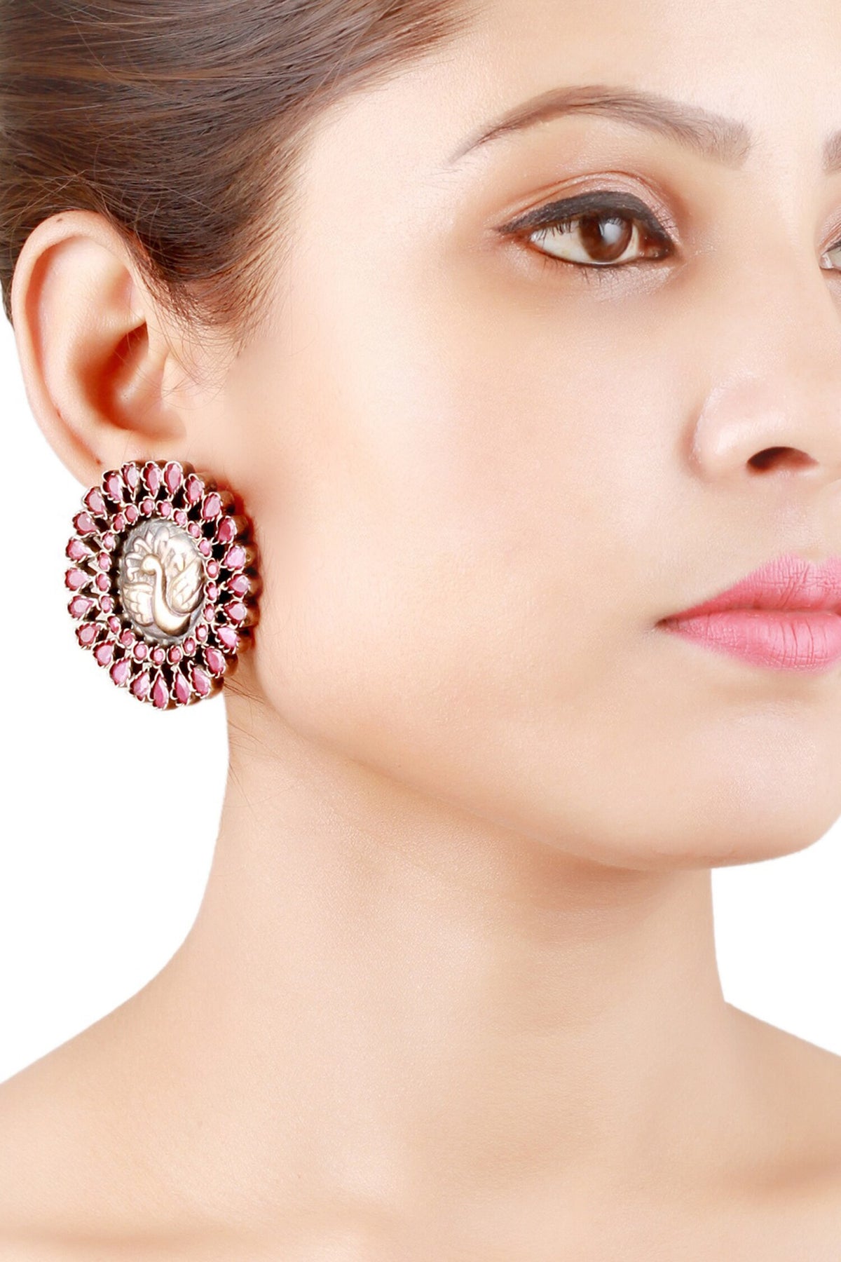 Peacock Carved Ear Stud 