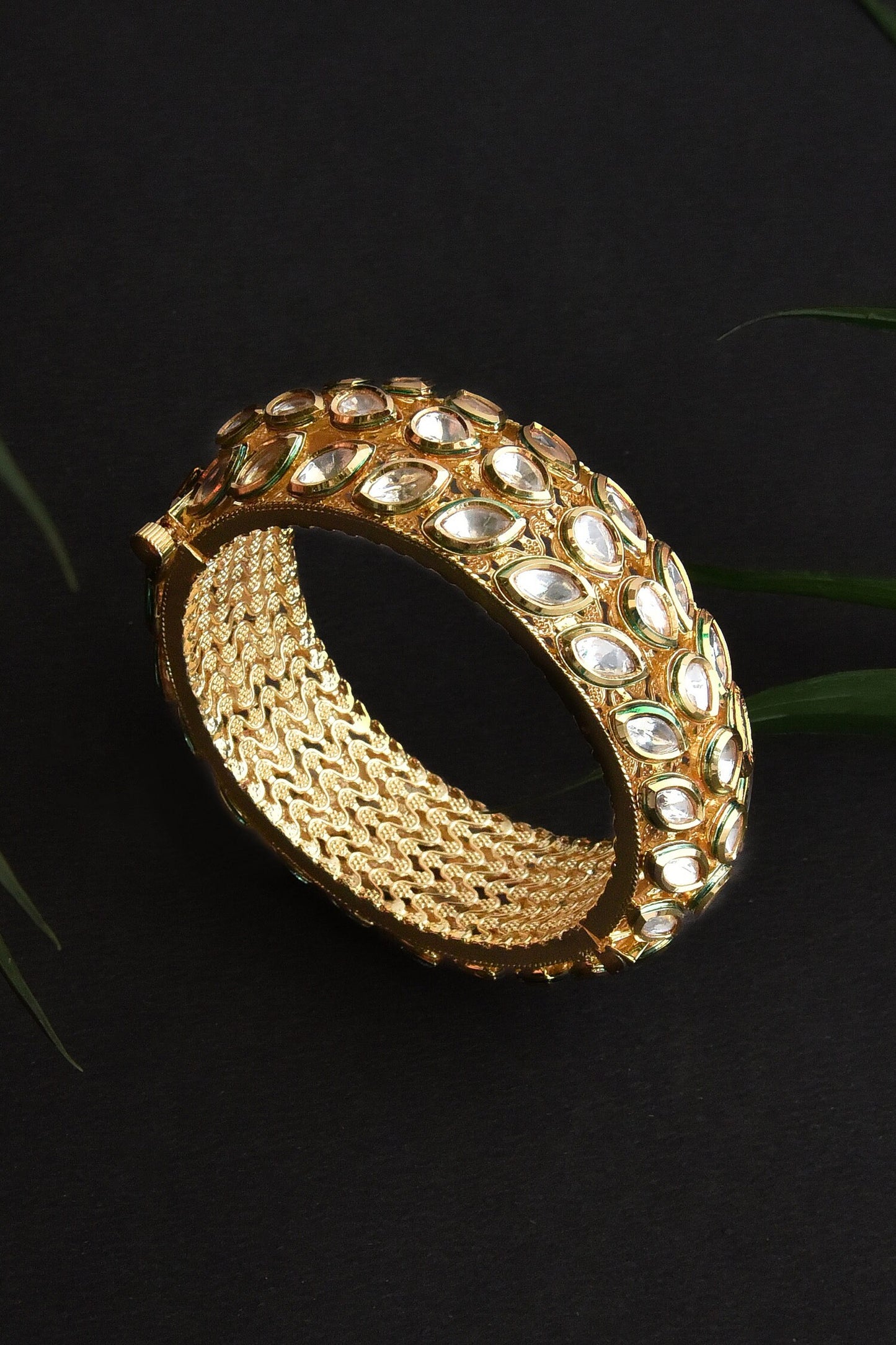 Kundan Embellished Cut Work Pattern Kada 