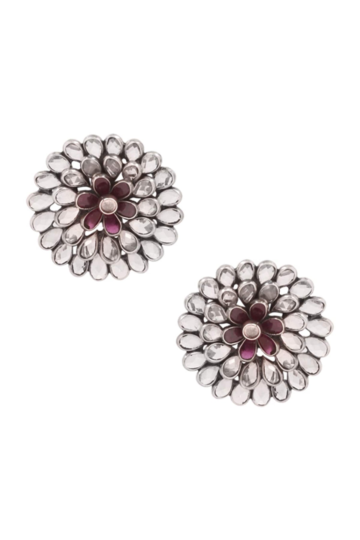 Floral Motif Stud Earrings 