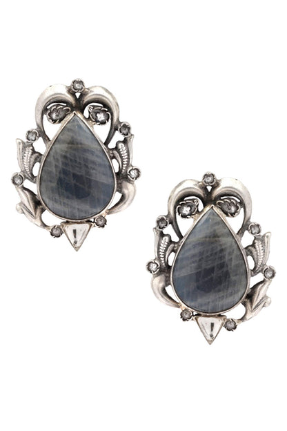 Teardrop Motif Stud Earrings 