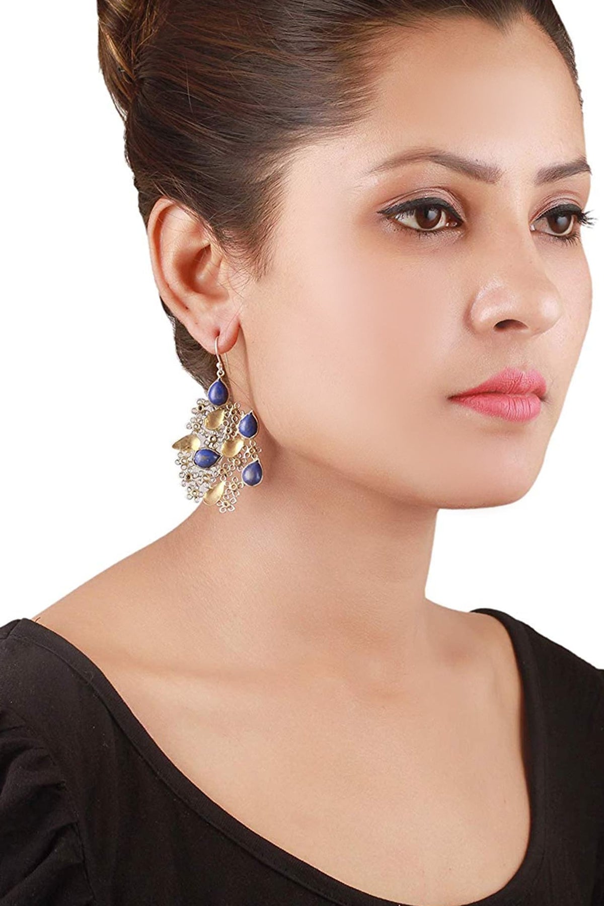 Floral Cut-Out Earrings 