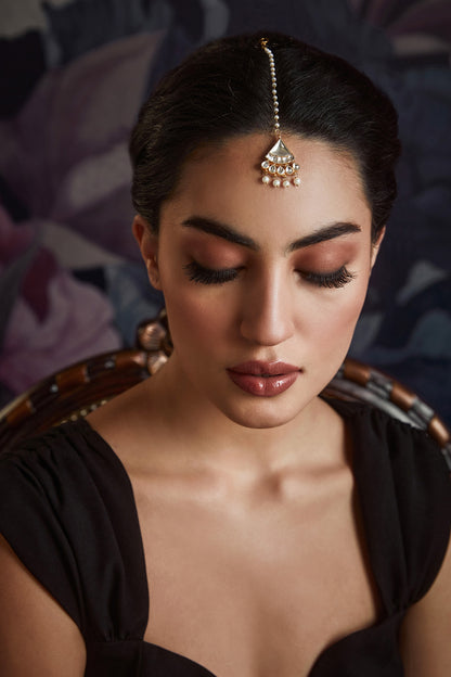 Kundan Maangtikka 