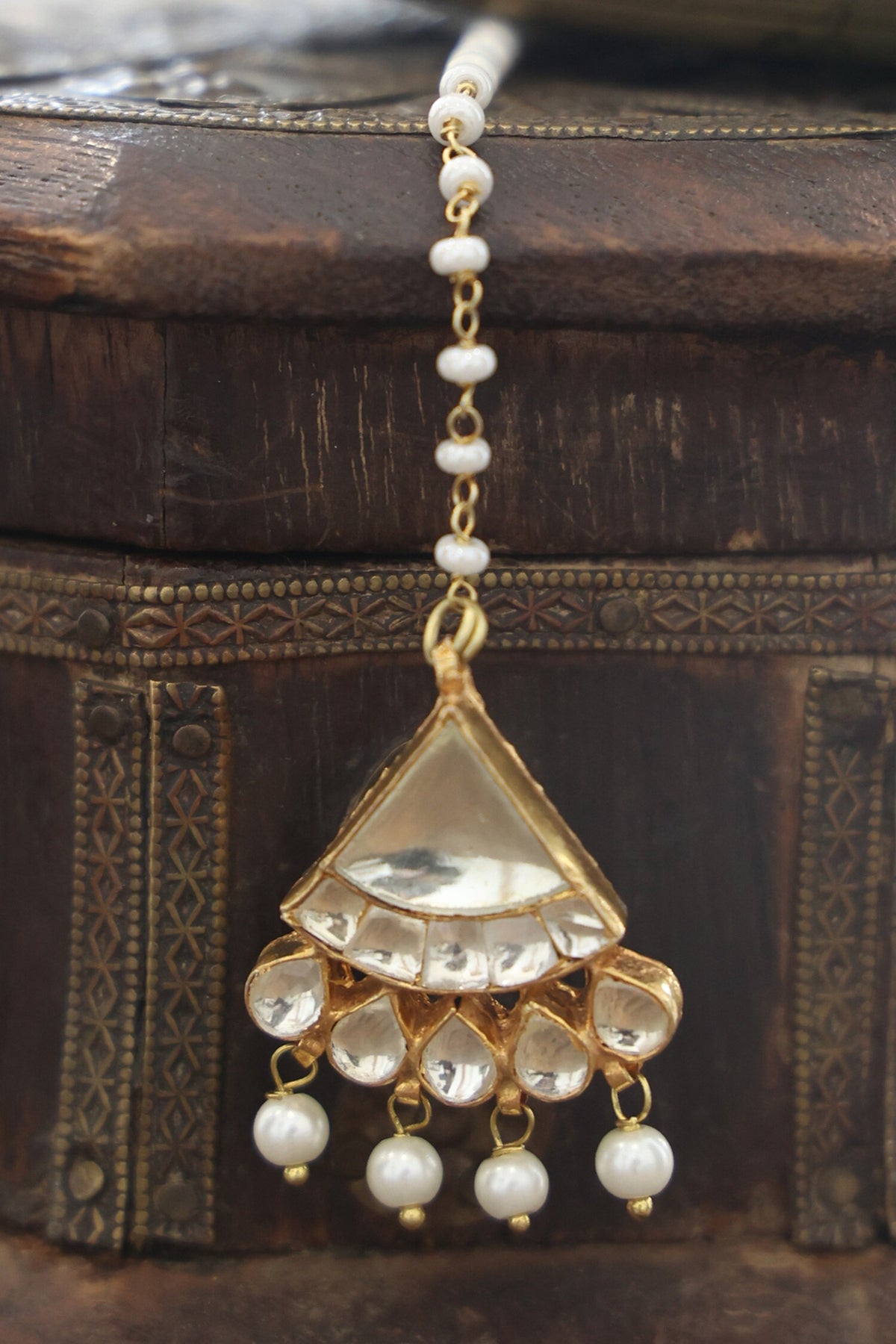 Kundan Maangtikka 
