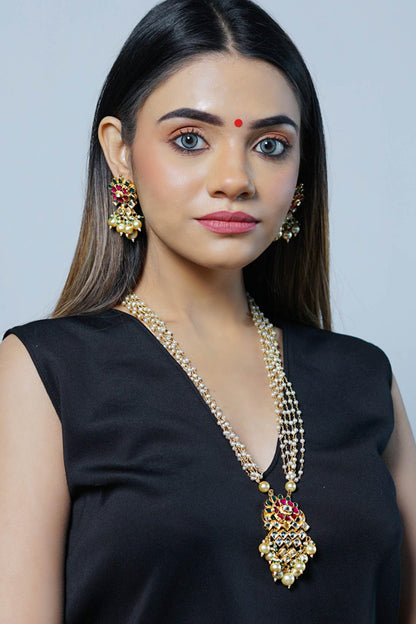 Kundan Carved Necklace Set 