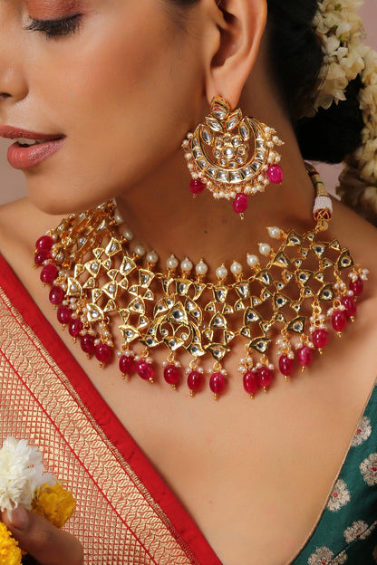 Kundan Embellished Choker Set 