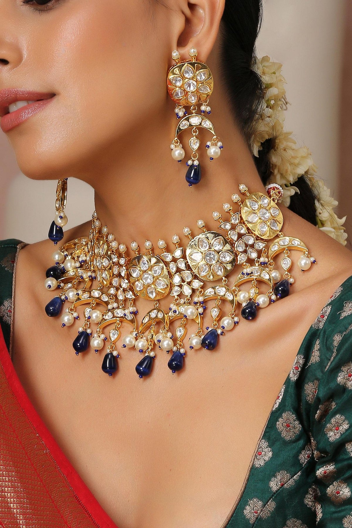 Geometric Embellished Choker Set 