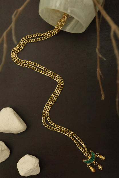 Crescent Moon Pendant Necklace 