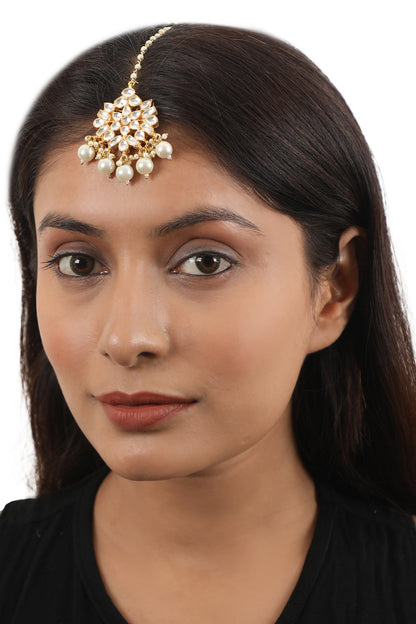 Pearl Embellished Maangtikka 