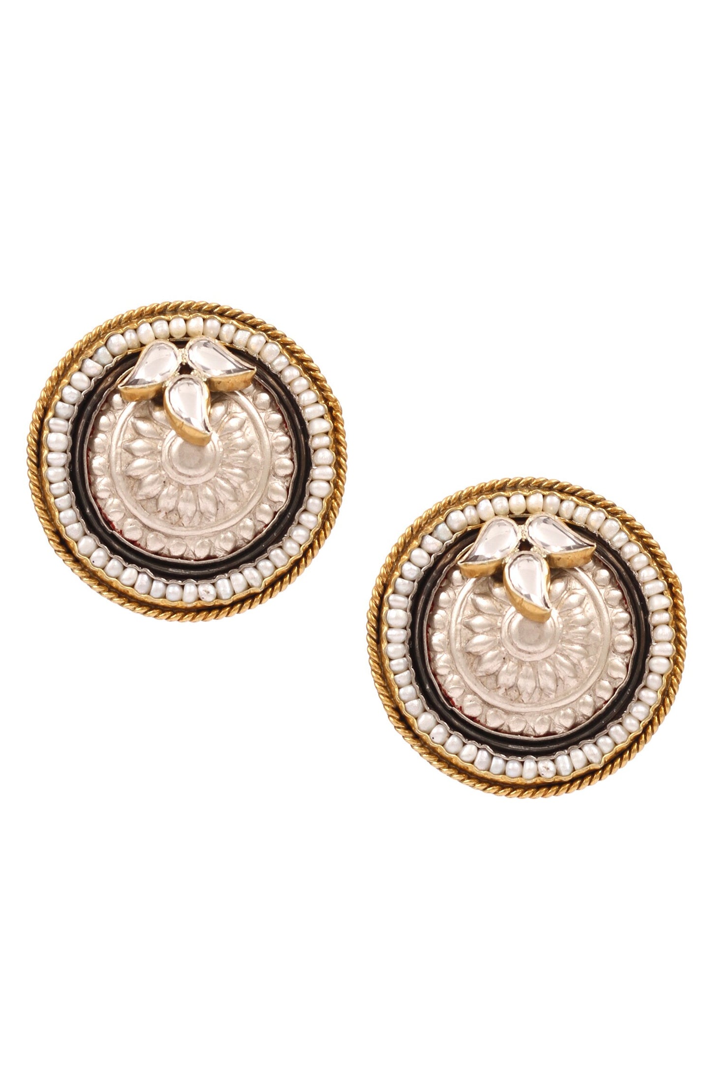 Carved Stud Earrings 