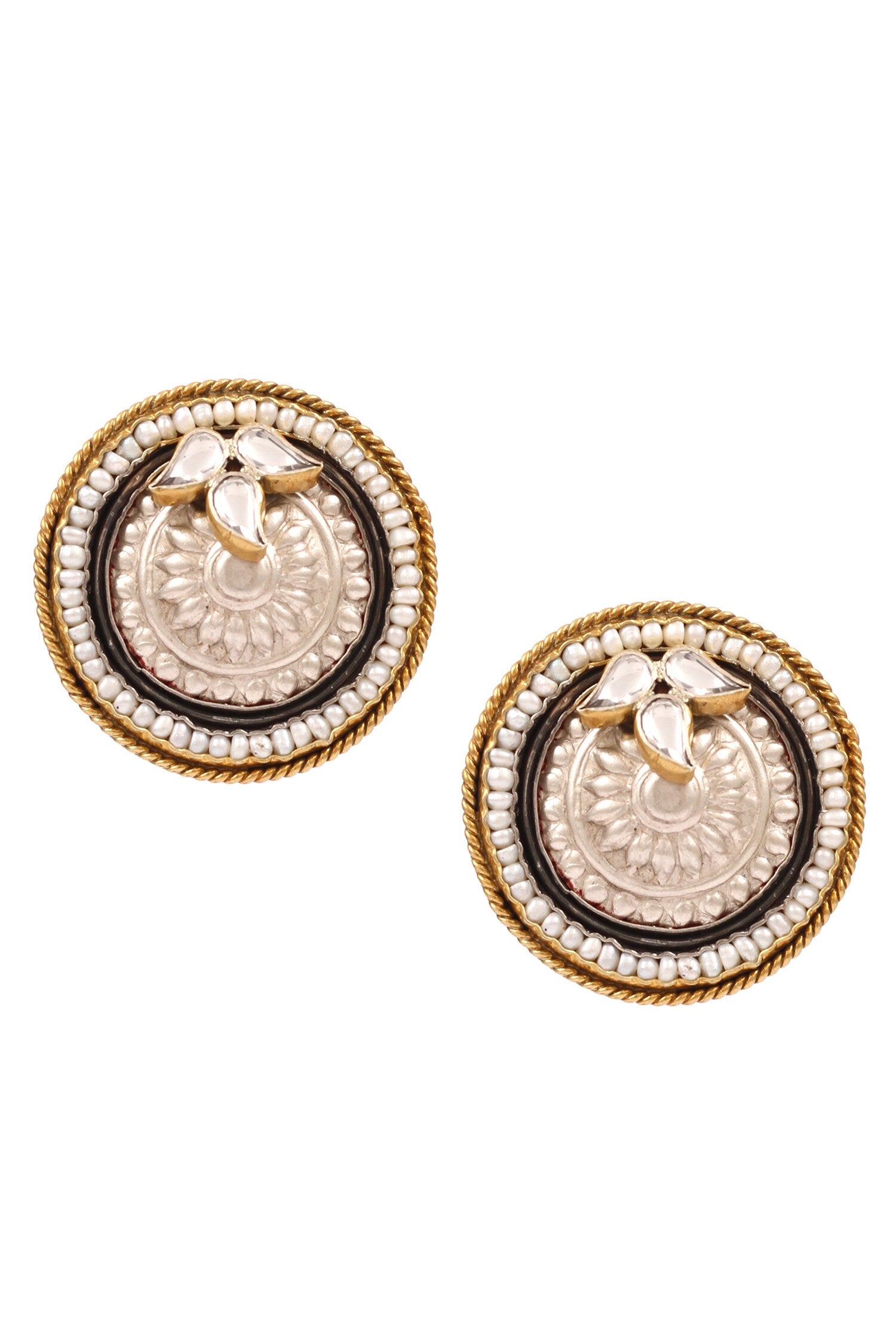 Carved Stud Earrings 