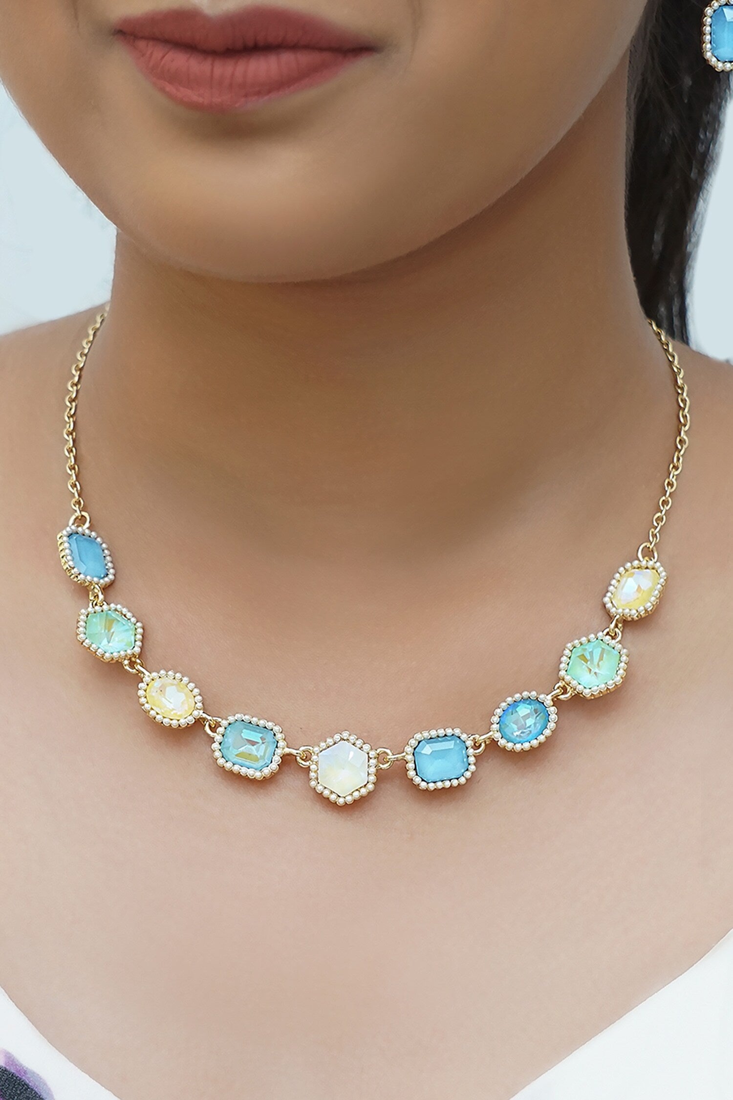 Geometric Crystal Stone Embellished Necklace 