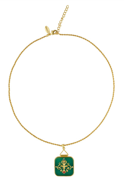 Onyx Embellished Pendant Necklace 