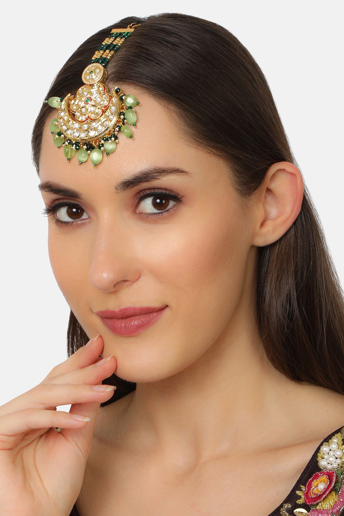 Crescent Moon Motif Maangtikka 