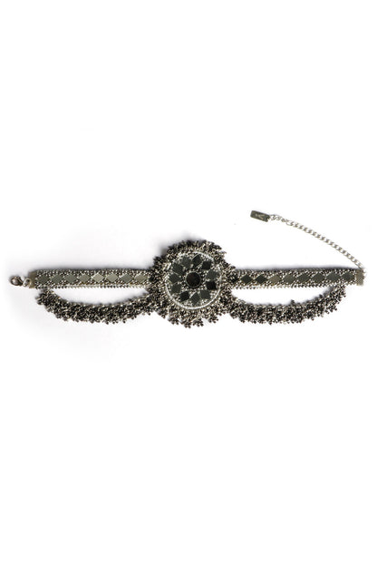 Ojasa Choker 